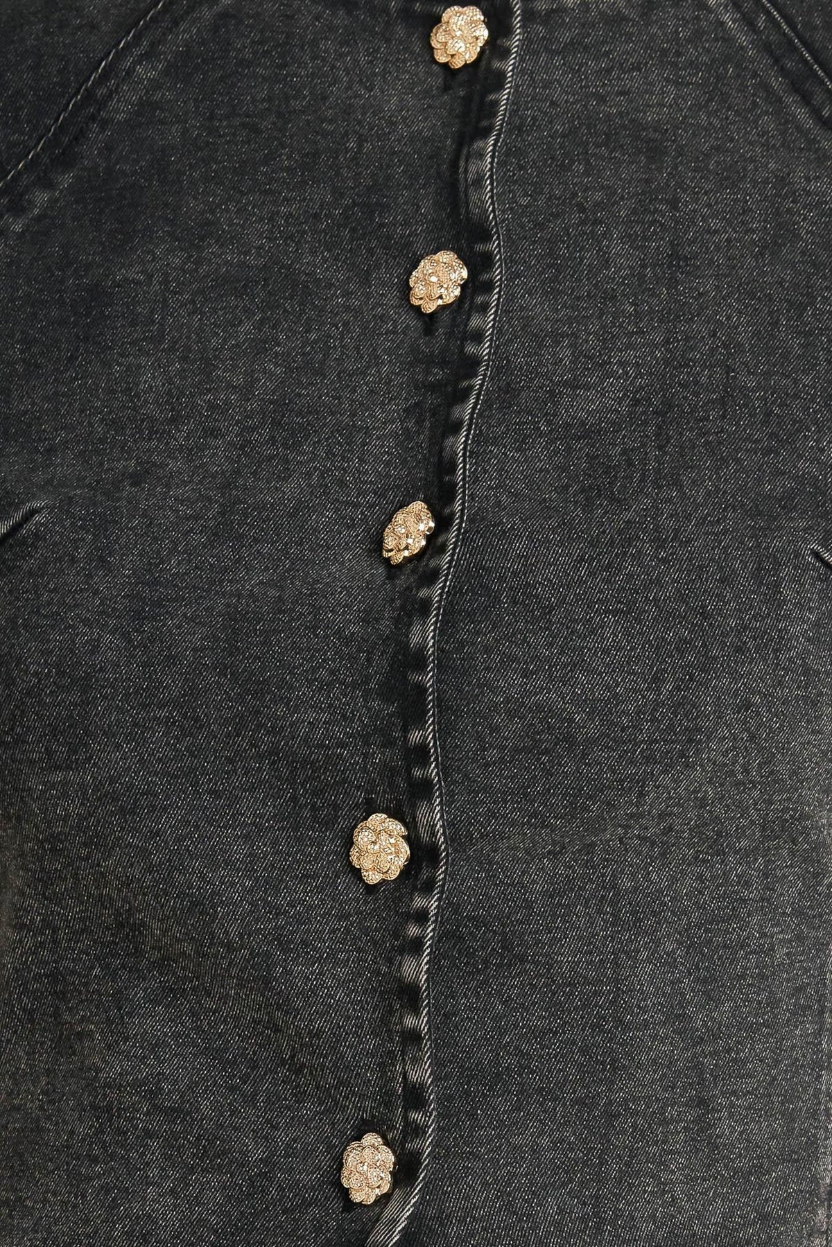ELEGANT EVERYDAY LOOK DENIM JACKET