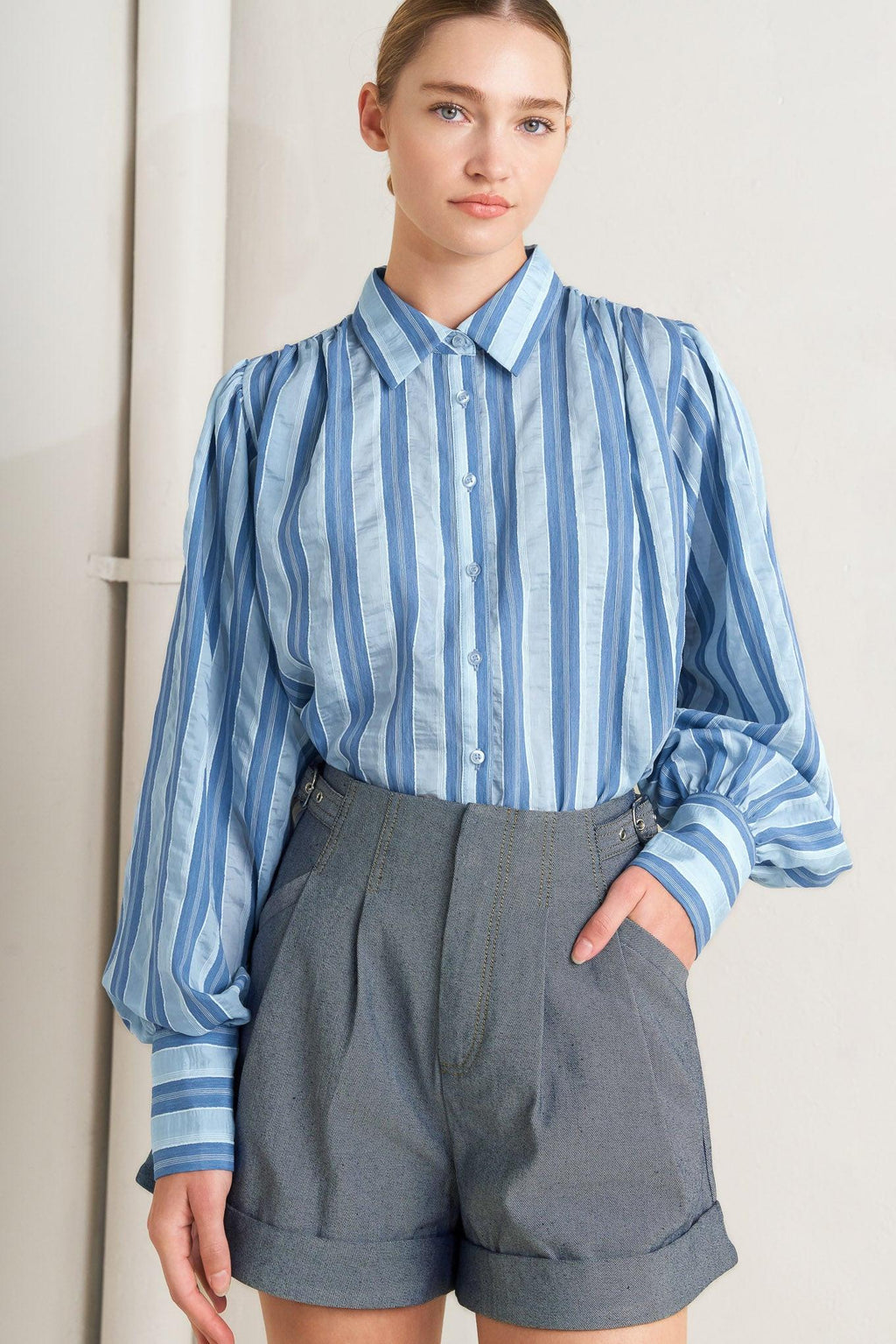 POLISHED DAY WOVEN TOP