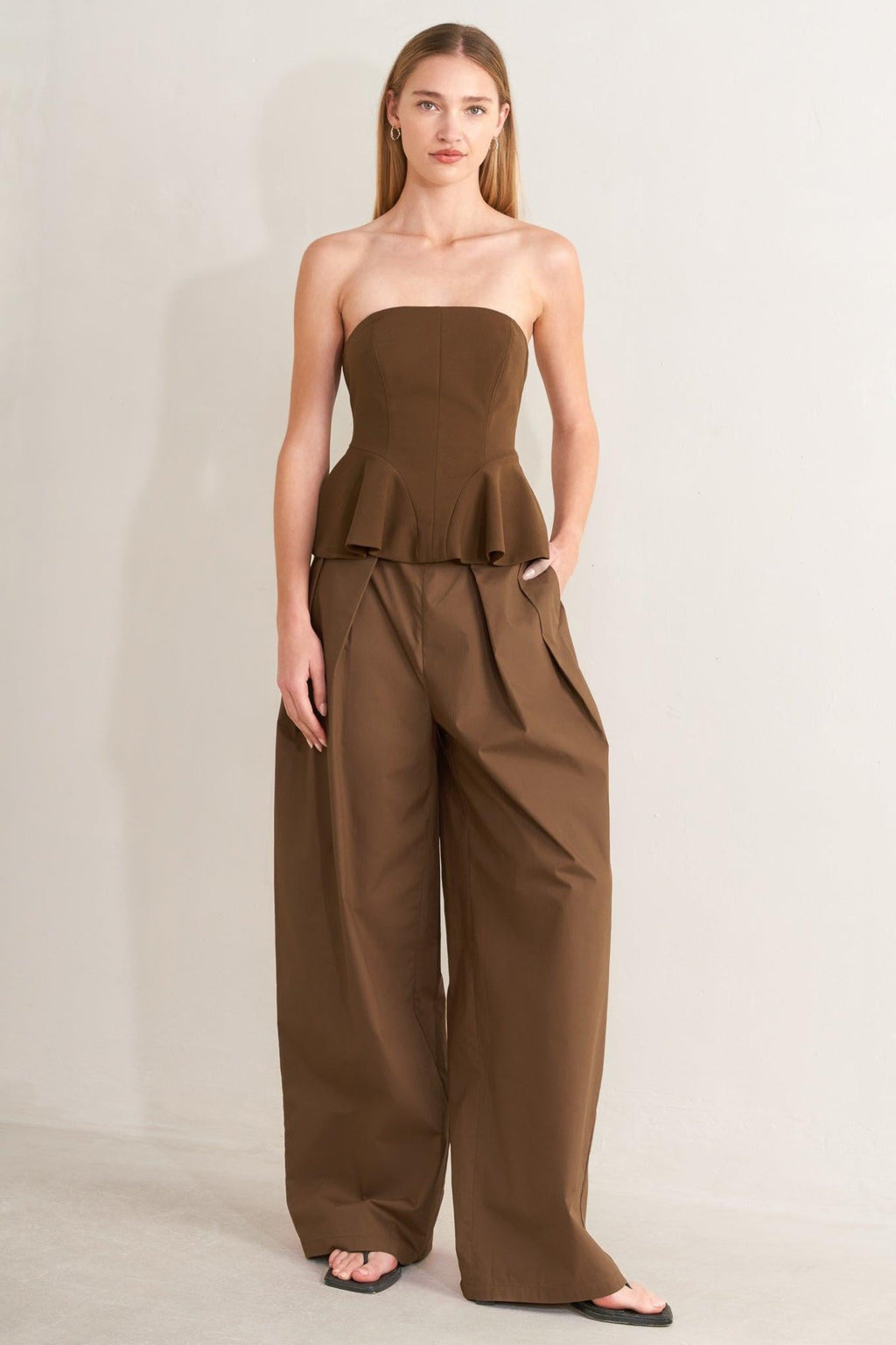EFFORTLESS ELEGANCE WOVEN TUBE TOP