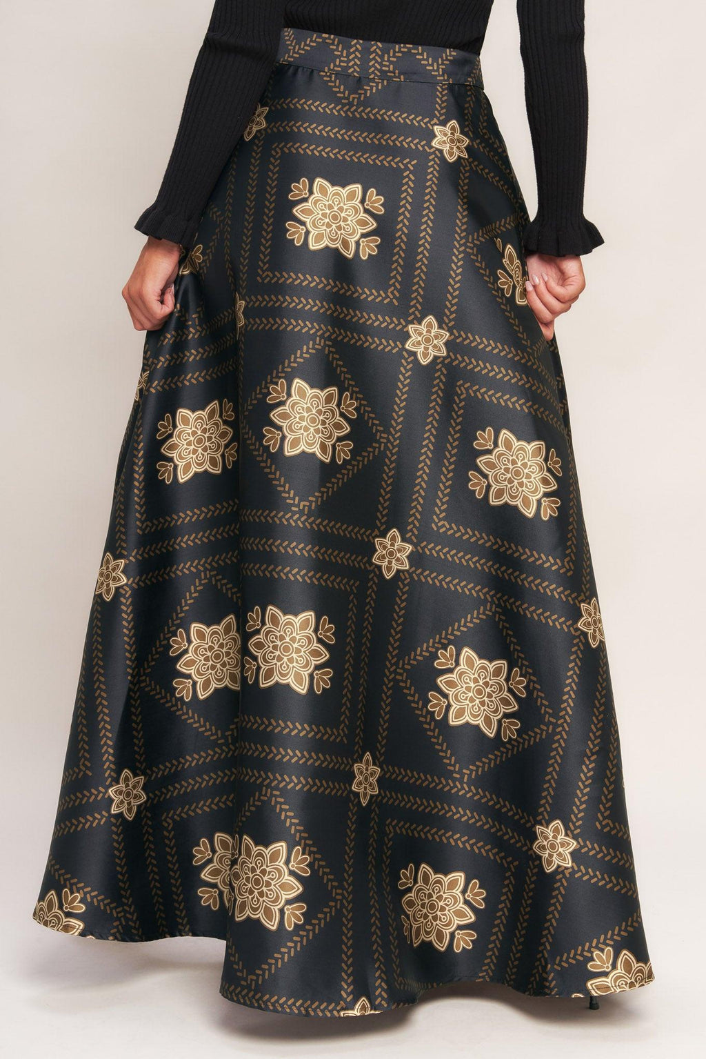 ORNAMENTAL NIGHTS WOVEN MAXI CIRCLE SKIRT