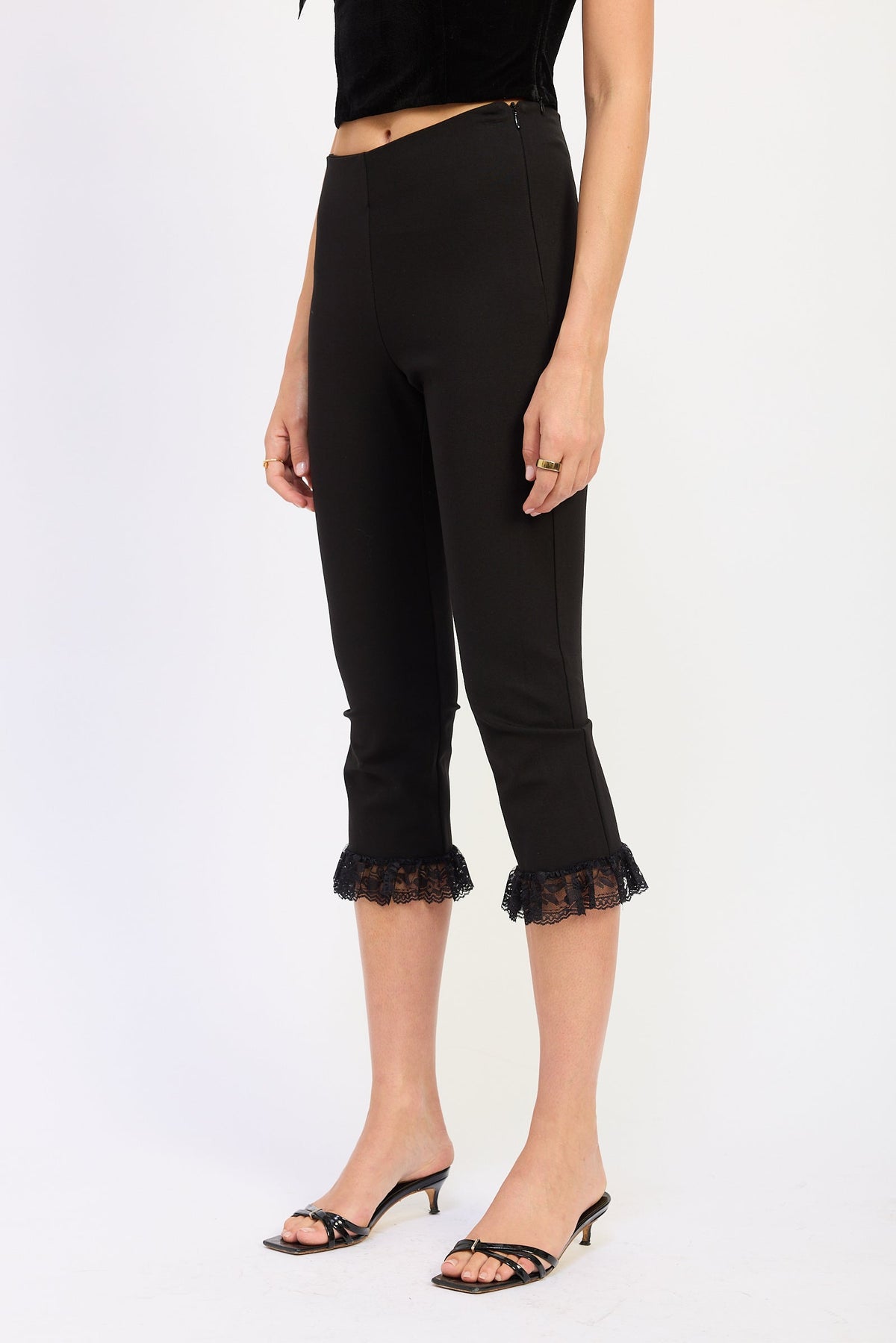 Della Pants