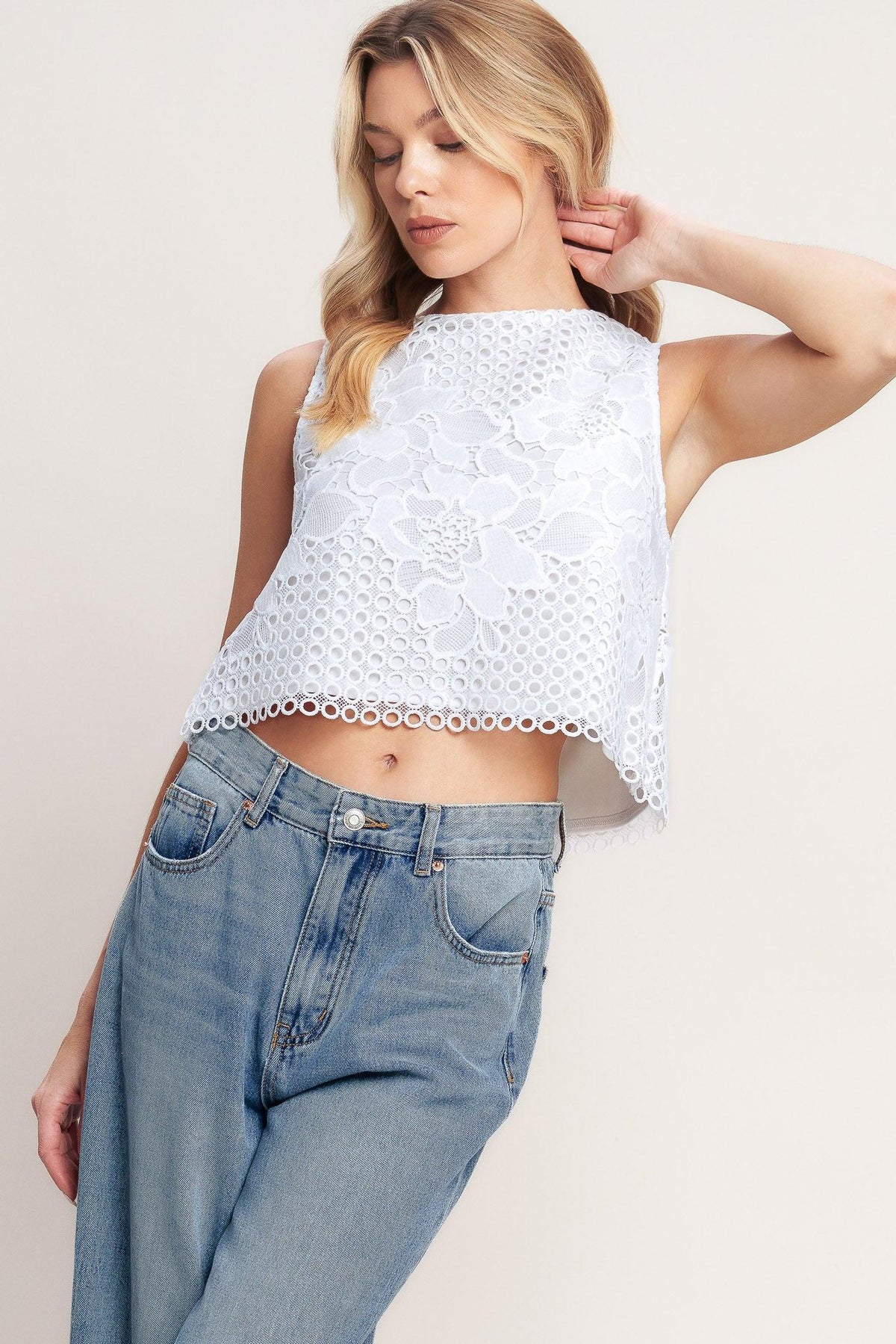 LOVE AT FIRST WOVEN LACE TOP