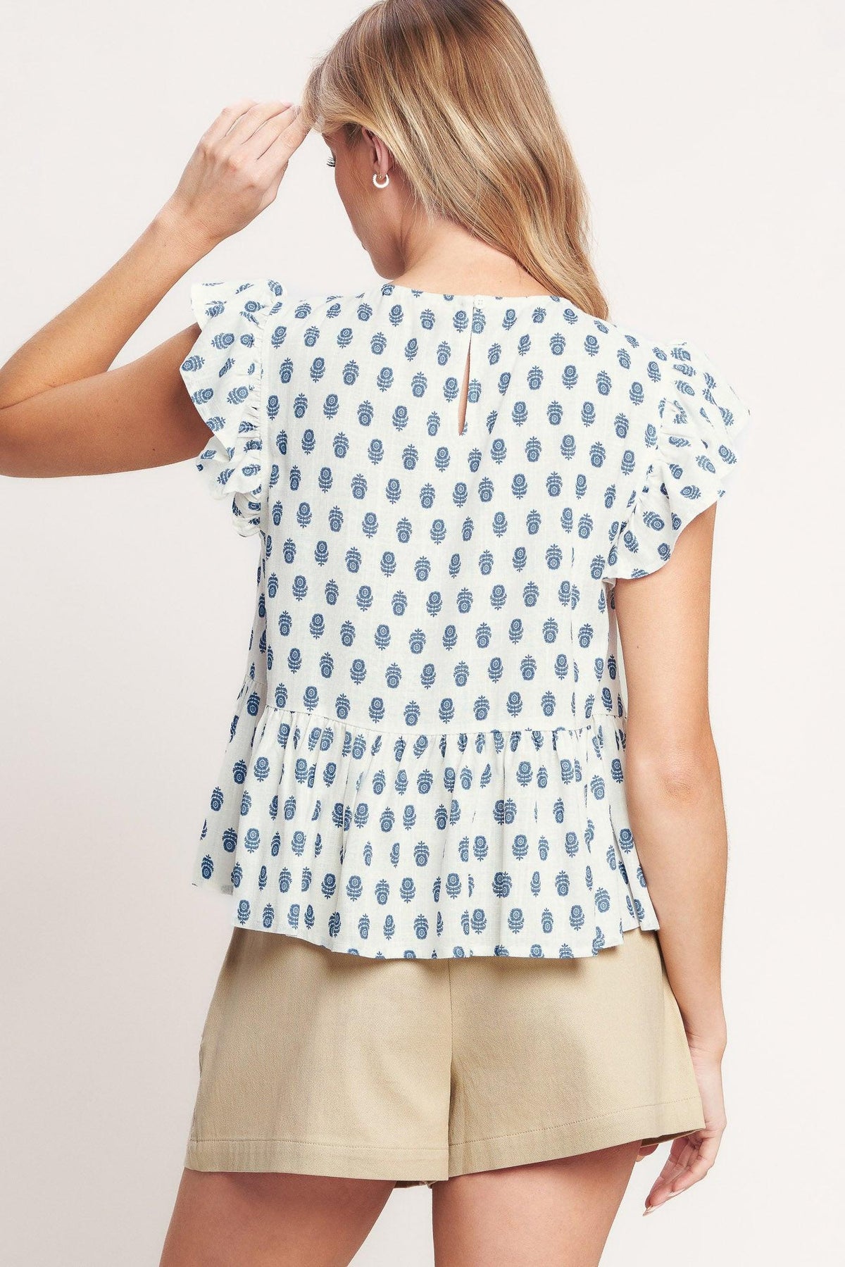 EASY GOING WOVEN TOP