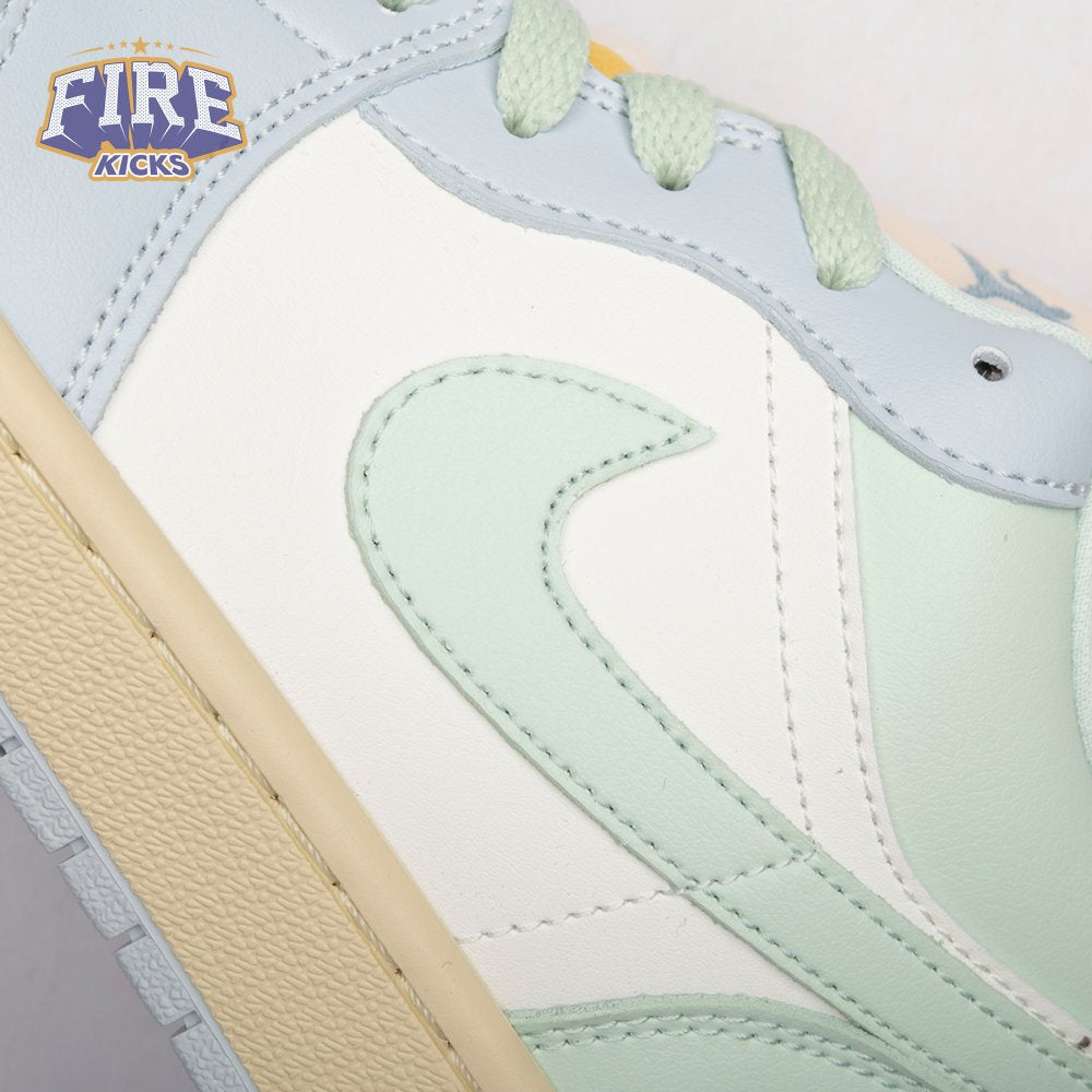 Jordan 1 Low Sail Jade Aura DC0774-108 Unisex