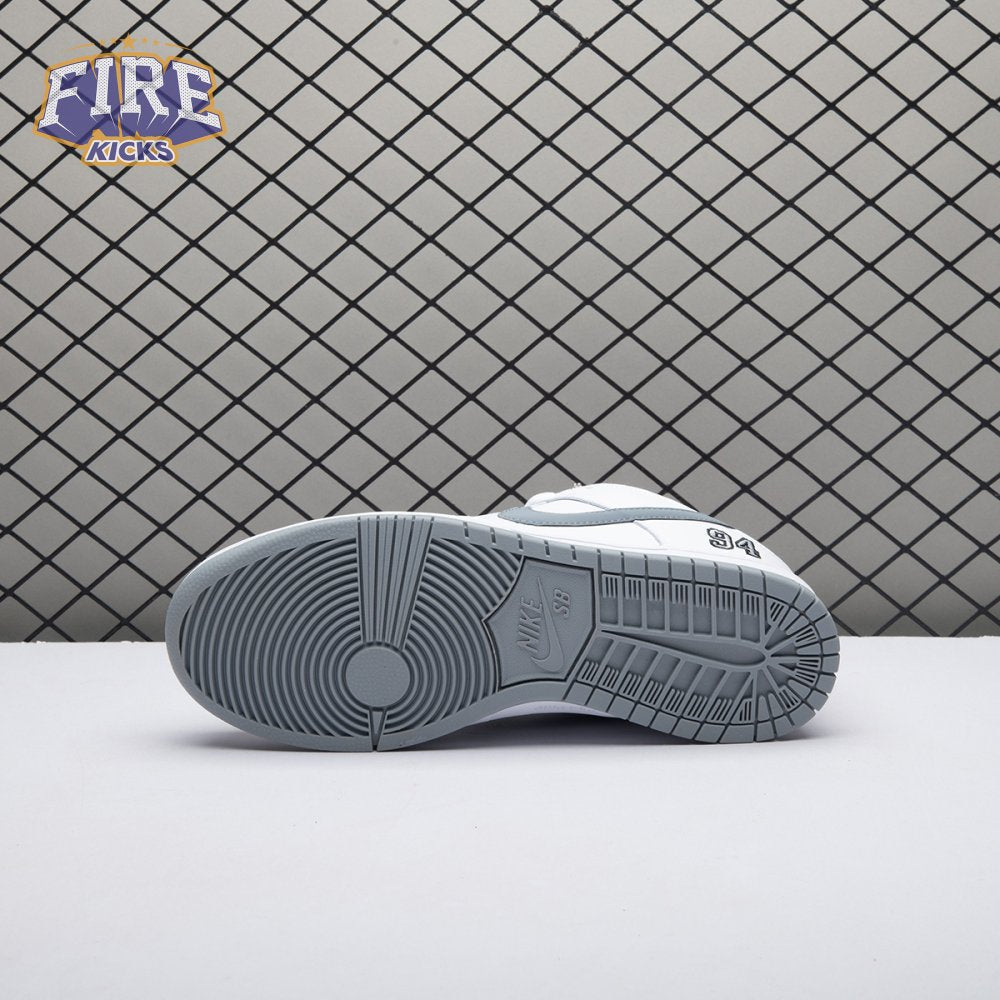 Nike SB Dunk Low 94 White Metallic Silver HQ8487-100 Unisex